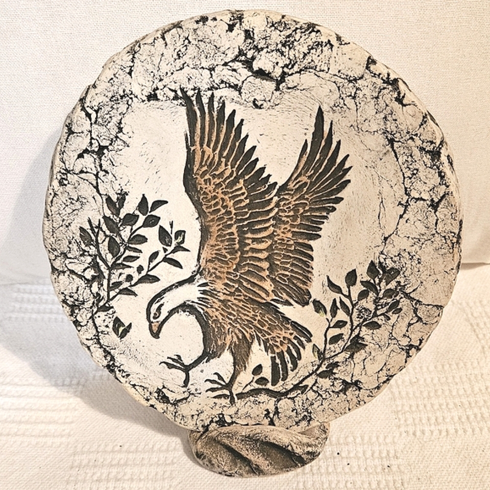 MT. ST. HELENS' ASH SHAPES OF CLAY "ENDANGERED SPECIES" SERIES BALD EAGLE